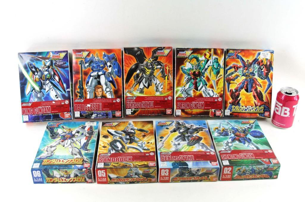 Lot of 9 Gundam Wing Mobile Suit Action Figure Model (1 of 4)