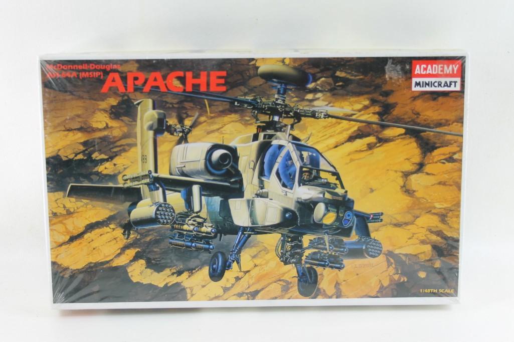 1/48th Scale McDonnell-Douglas AH-64A Apache Helicopter (1 of 2)