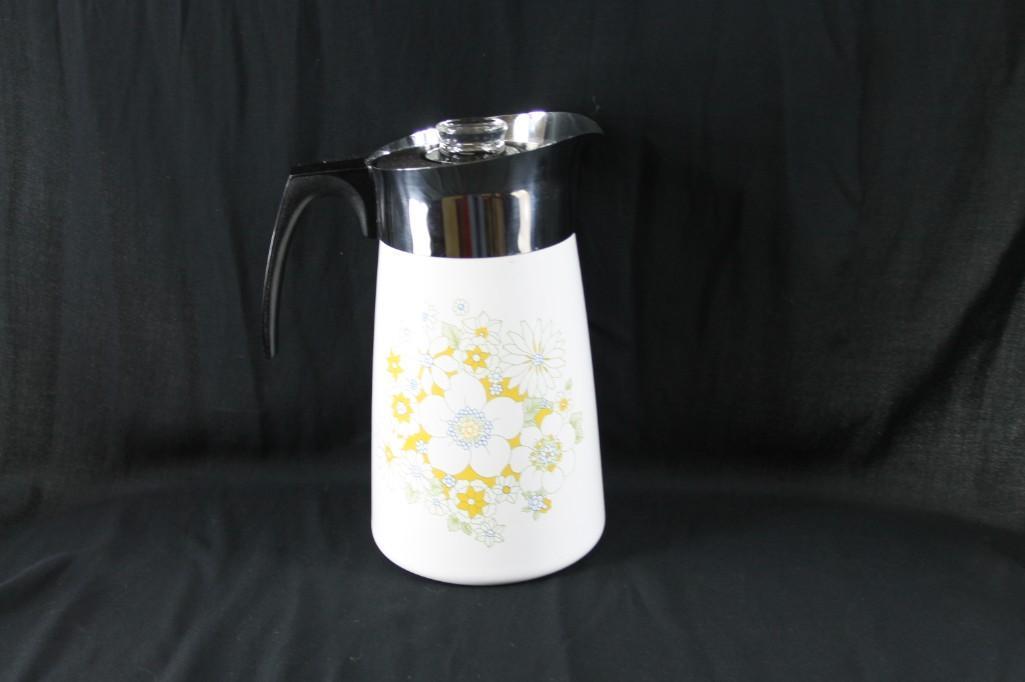 Lot of 3 Corning Ware Coffee Pots (1 of 14)