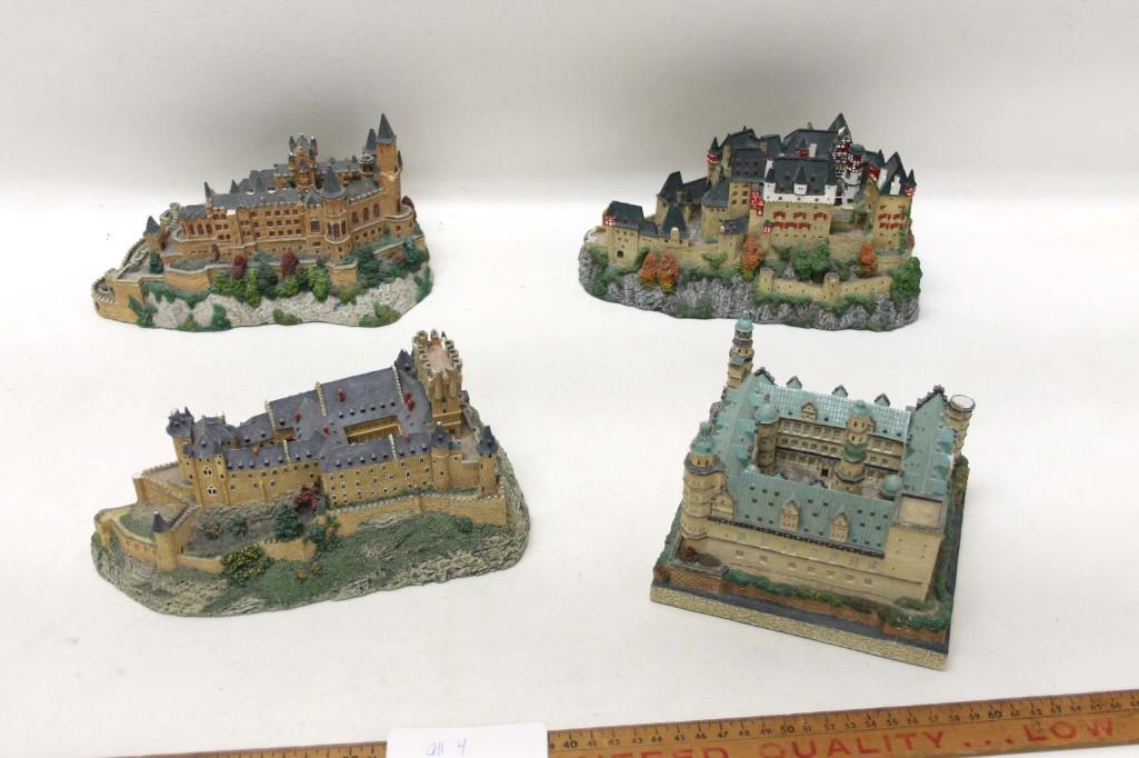 Lot of 4 Danbury Mint Castles: Lot of 4 Danbury Mint Castles from The Enchanted Castles of Europe series. All 4 castles have damage Condition: All 4 castles have damage