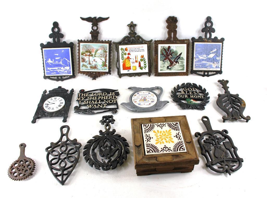 15 Trivets: 15 Trivets