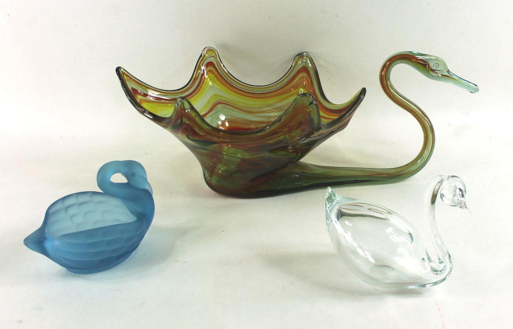 Three Art Glass Swans (1 of 4)