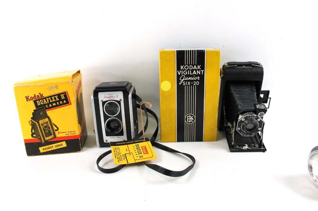 Lot of 2 New Old Stock 1930s-1940s Kodak Cameras in (1 of 4)