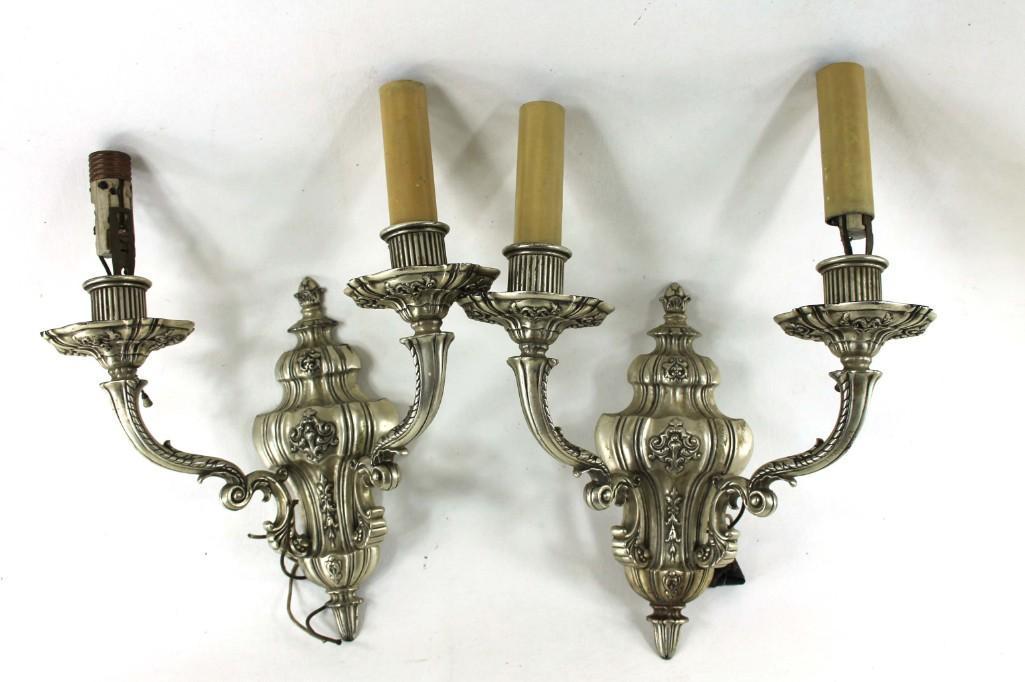Pair of Wall Sconces Electric Light Fixtures: Pair of Wall Sconces Electric Light Fixtures Condition: Untested, 1 is missing the candle like cover