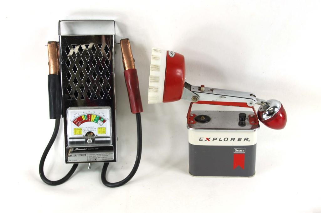 Vintage Battery Tester and a Dual Light Flashlight (1 of 6)