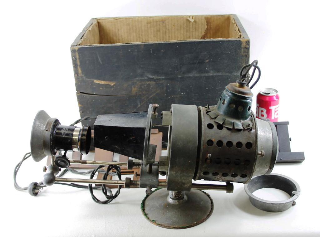 Antique Slide Projector (1 of 6)