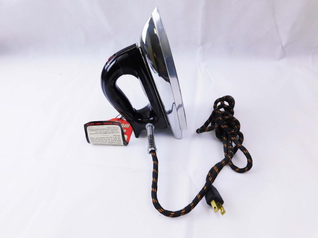Vintage Sunbeam Electric Iron with Original Tag NOS (1 of 4)