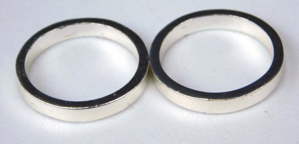 Lot of 2 Sterling Silver Rings or Wedding Bands: Lot of 2 Sterling Silver Rings or Wedding Bands