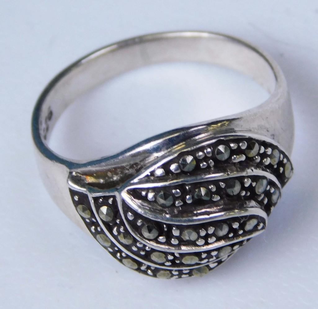 Sterling Silver Ring with Marcasite: Sterling Silver Ring with Marcasite