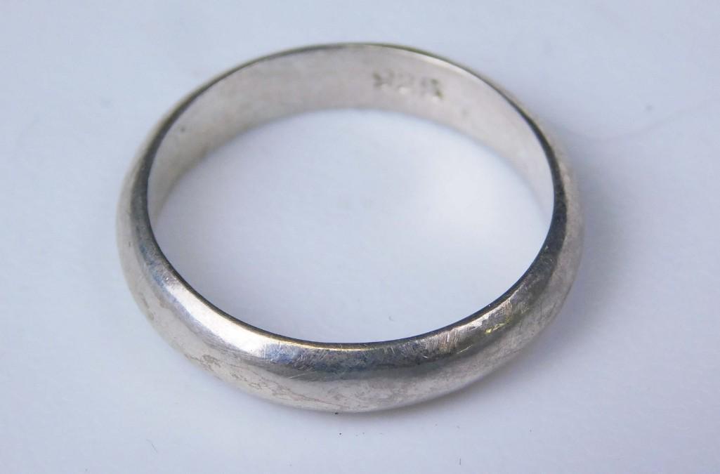 Sterling Silver Ring or Wedding Band: Sterling Silver Ring or Wedding Band