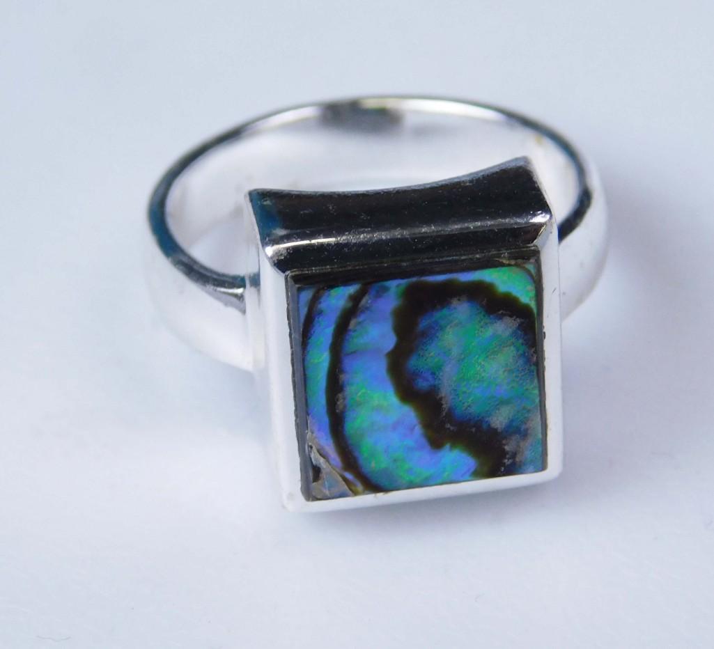 Sterling Silver Ring with Abalone Square: Sterling Silver Ring with Abalone Square