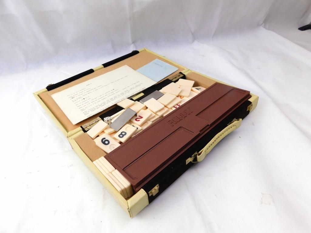 Vintage Board Rummy Tile Game in a Nice Case (1 of 3)