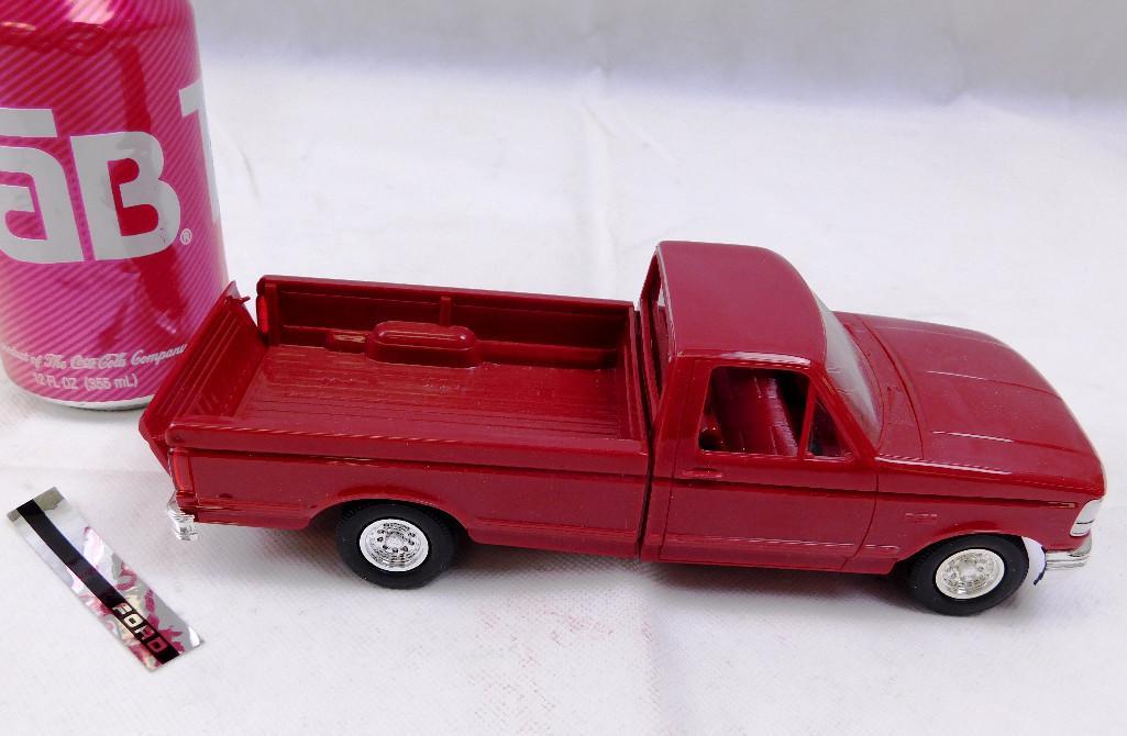 ERTL 1994 Ford F-150 XLT in Box (1 of 3)