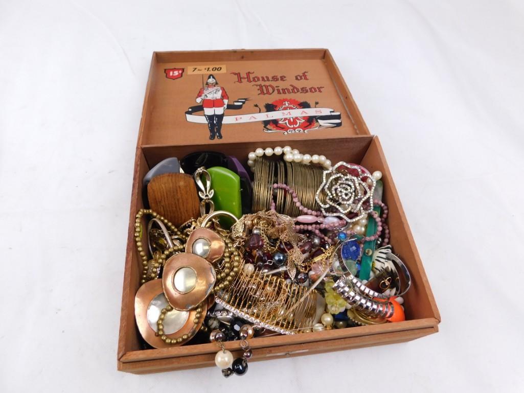 Cigar Box Filled with Costume Jewelry: Wooden cigar box filled with costume jewelry