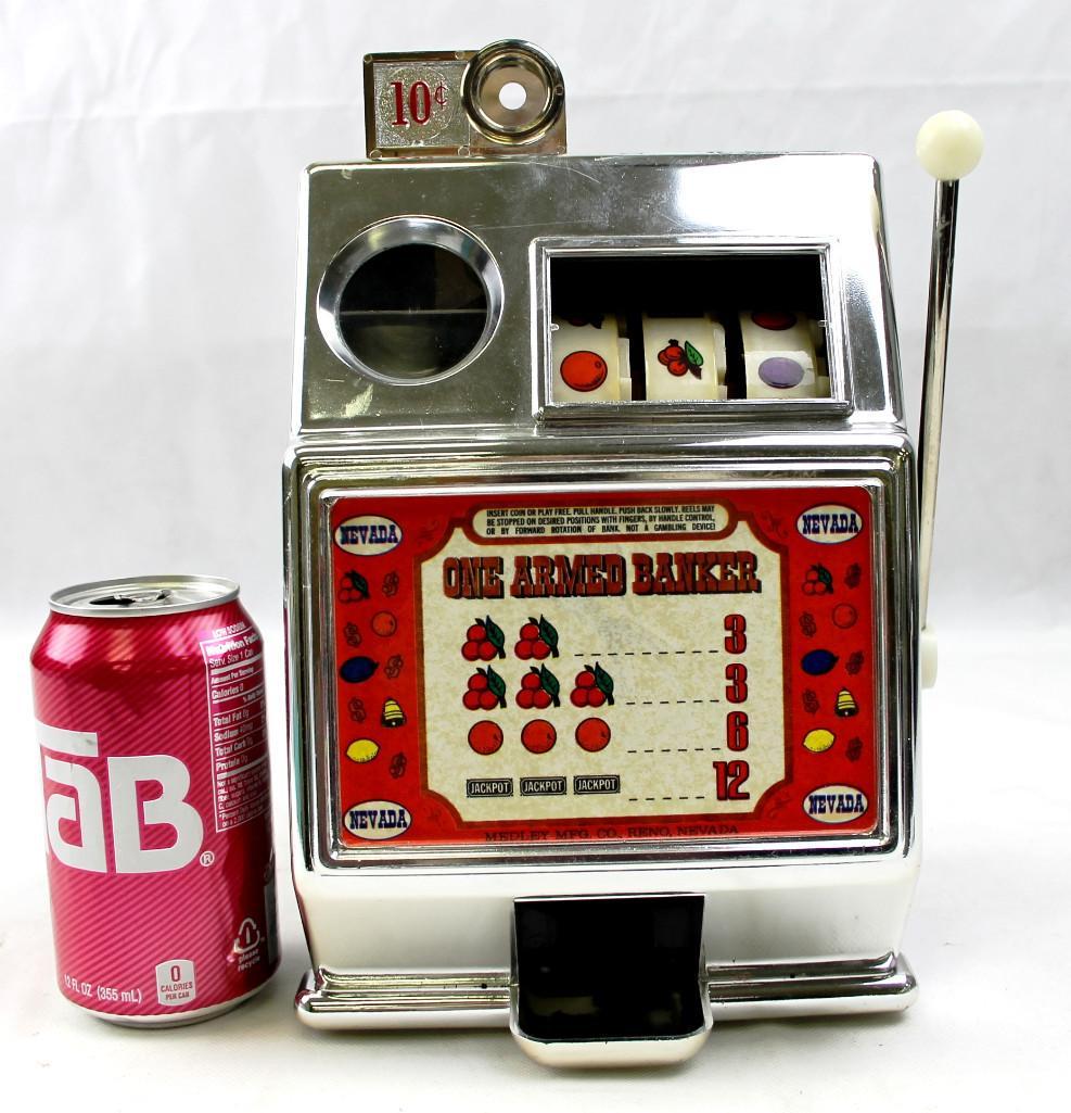 Vintage Medley One Armed Banker Toy Slot Machine: Vintage Medley One Armed Banker Toy Slot Machine