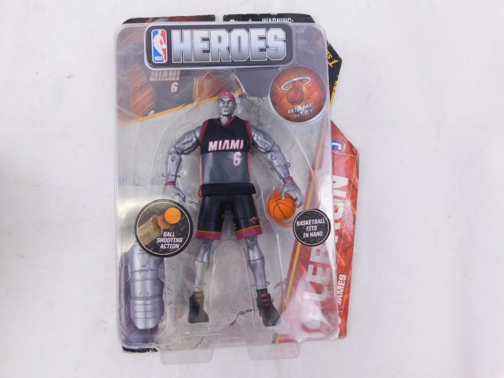 NBA Heroes Series 1 Lebron James Miami Heat Action (1 of 2)