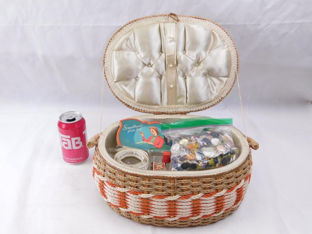 Vintage Sewing Basket Filled with Vintage Sewing Items (1 of 3)