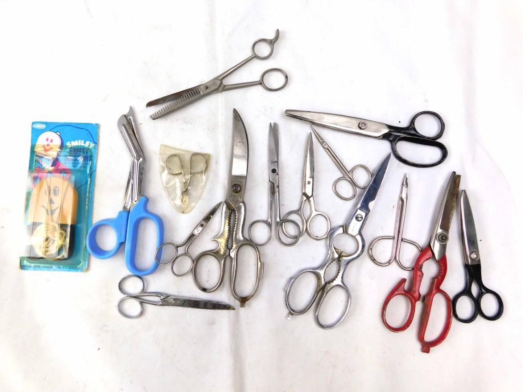 Lot of Scissors: Lot of Scissors