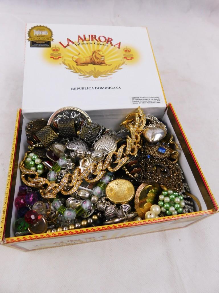 Cigar Box Filled with Costume Jewelry: Cigar Box Filled with Costume Jewelry