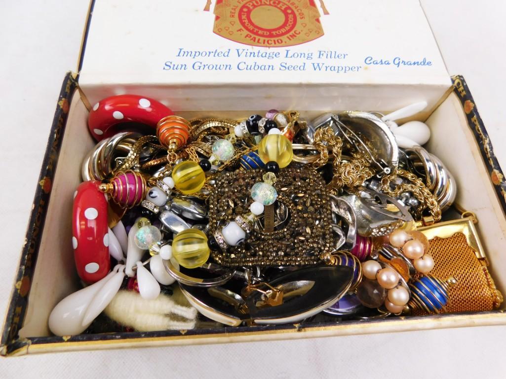 Cigar Box Filled with Costume Jewelry: Cigar Box Filled with Costume Jewelry