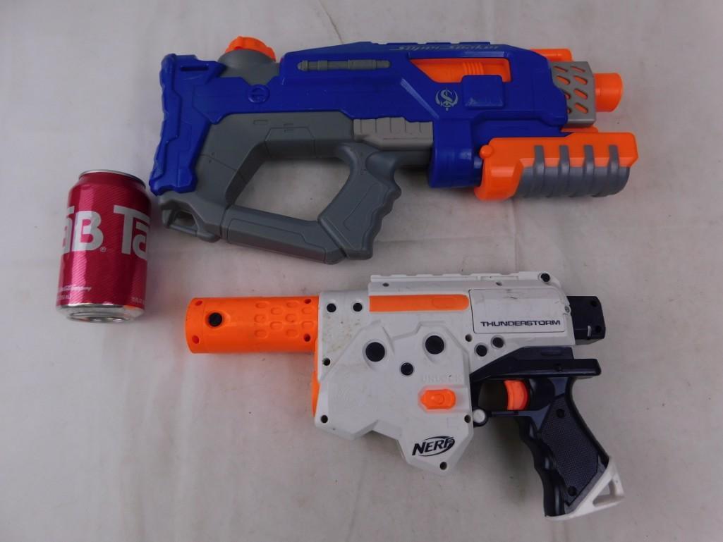 Lot of 2 toy guns including Nerf Thunderstorm and Super: Lot of 2 toy guns including Nerf Thunderstorm and Super Soaker