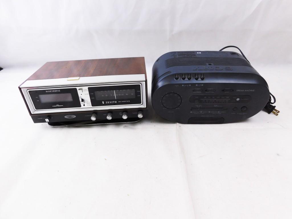 Lot of 2 Clock Radios incl Vintage Zenith Electronic: Lot of 2 Clock Radios incl Vintage Zenith Electronic Solid State Circle of Sound and a Sony Dream Machine