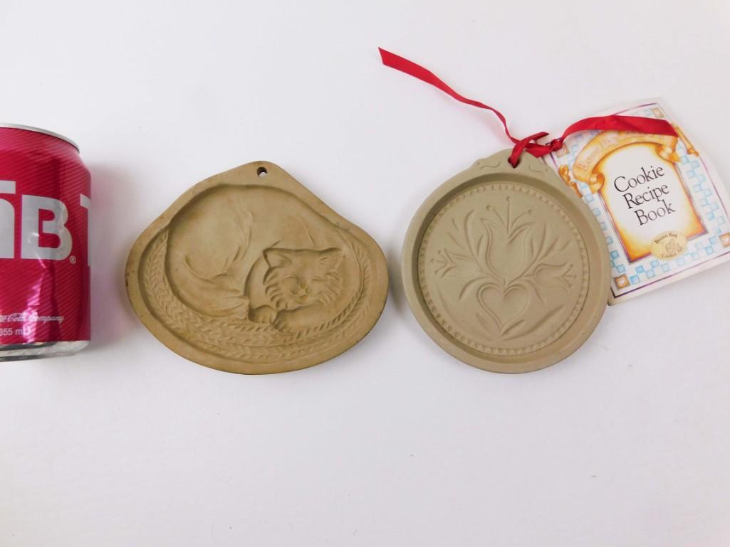 Lot of 2 Brown Bag Cookie Art Molds incl Cat and a: Lot of 2 Brown Bag Cookie Art Molds incl a Cat and a Heart Design