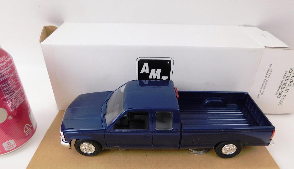 AMT 1994 Chevrolet C1500 Ext. Cab Pickup Truck Model in: AMT 1994 Chevrolet C1500 Ext. Cab Pickup Truck Model in Box
