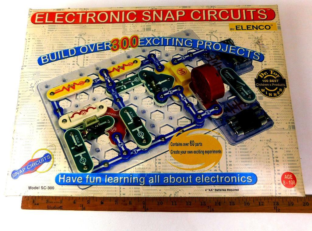 Elenco Electronic Snap Circuits Learning Toy: Elenco Electronic Snap Circuits Learning Toy