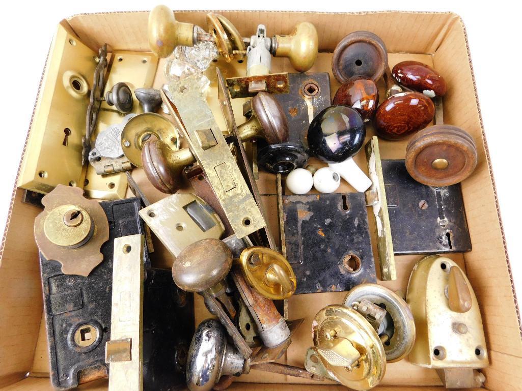 Large Lot of Vintage Door Hardware: Large Lot of Vintage Door Hardware