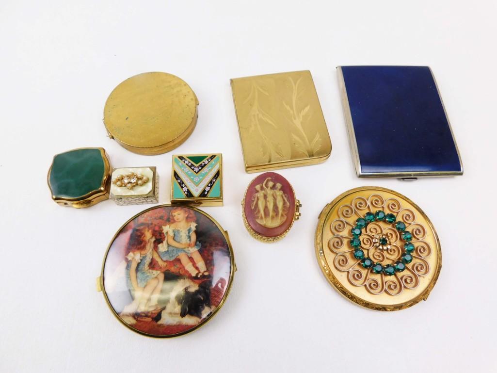Lot of Vintage Compacts , Pill Boxes , etc: Lot of Vintage Compacts , Pill Boxes , etc