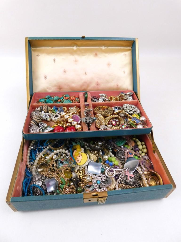 Jewelry Box Filled with Costume Jewelry: Jewelry Box Filled with Costume Jewelry