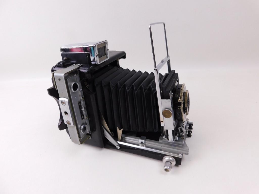 Vintage Busch Pressman 2-1/4 x 3-1/4 Press Camera: Busch Pressman 2-1/4 x 3-1/4 Press Camera w/Accessories Film Holders Flash Gun Viewfinder Light Meter Fitted Case