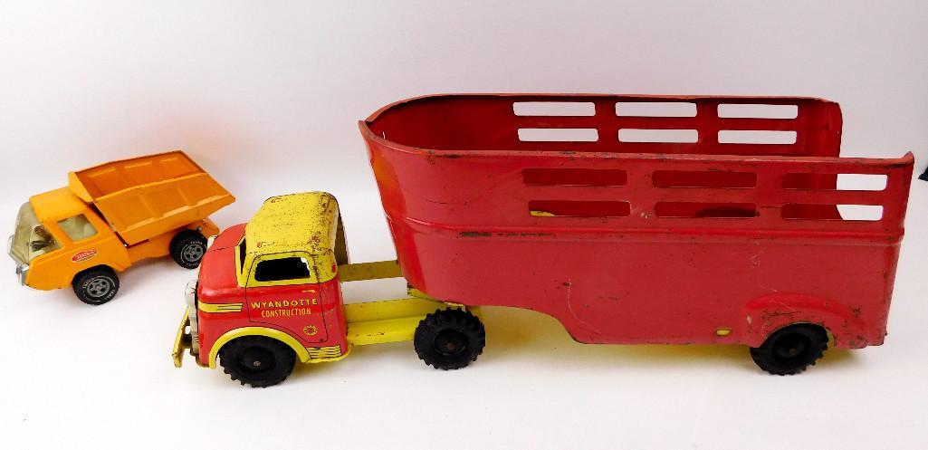 Wyandotte Construction Truck & Trailer + Tonka Dump: Wyandotte Construction Truck & Trailer + Tonka Dump Truck