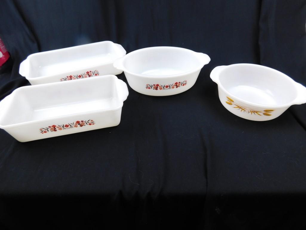 Lot of Fire King Casseroles and Pans Primrose and Wheat: Lot of 4 Fire King Casseroles and Rectangle Pans in Primrose and Wheat . 