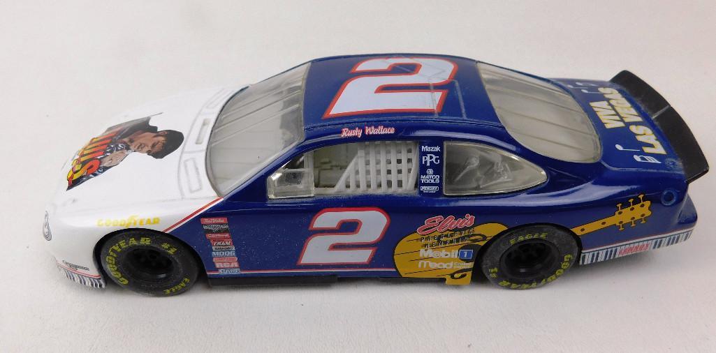 Hasbro Rusty Wallace Miller Elvis '98 Ford Taurus 1:24: Hasbro Rusty Wallace Miller Elvis '98 Ford Taurus 1:24 Diecast