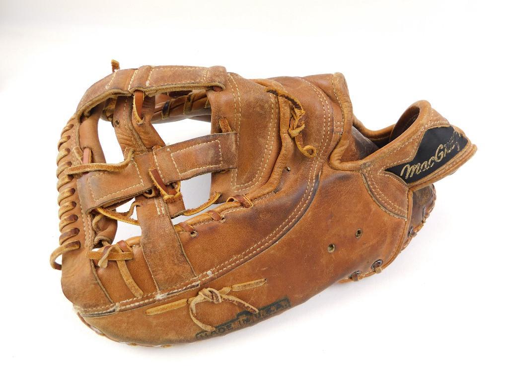 Rawlings Softball Glove: Rawlings Softball Glove