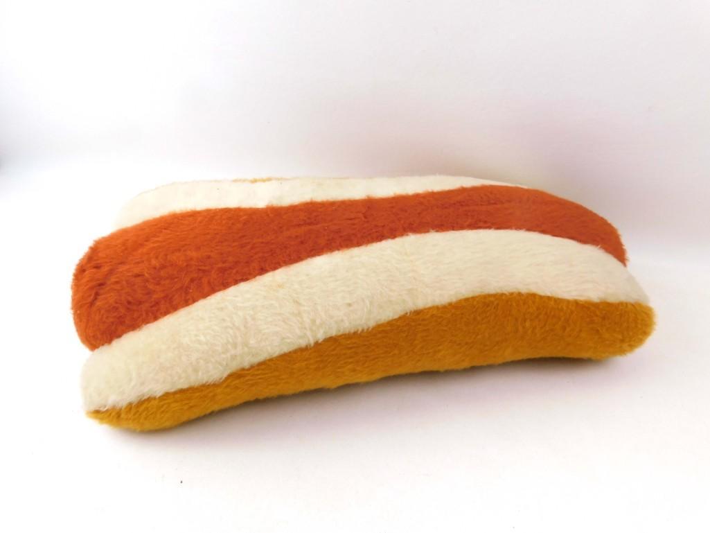 Dairy Queen Cuddly Dog Plush Hot Dog (1 of 3)
