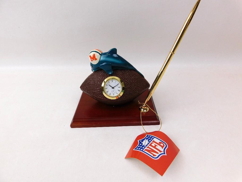 Miami Dolphins Mascot Desk Set: Miami Dolphins Mascot Desk Set