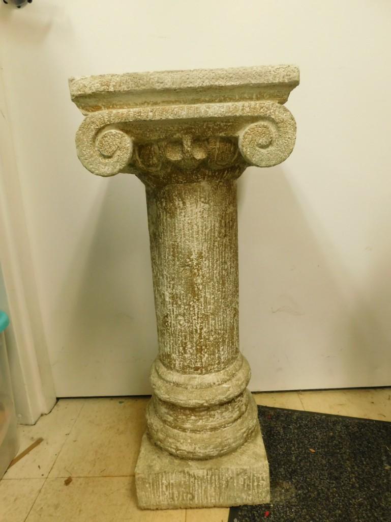 Home Decor Pillar (1 of 4)