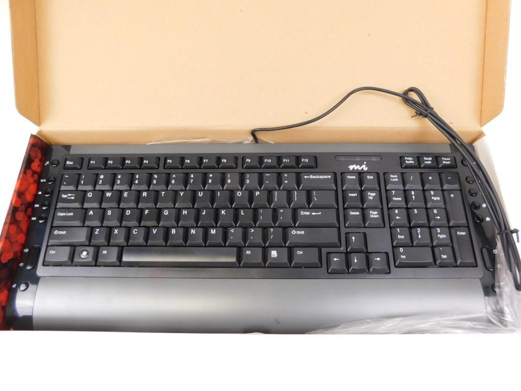 Lot of 3 New Multimedia USB Keyboards (1 of 2)