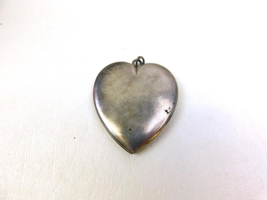 Vintage Sterling Silver Heart Locket: Vintage Sterling Silver Heart Shaped Locket