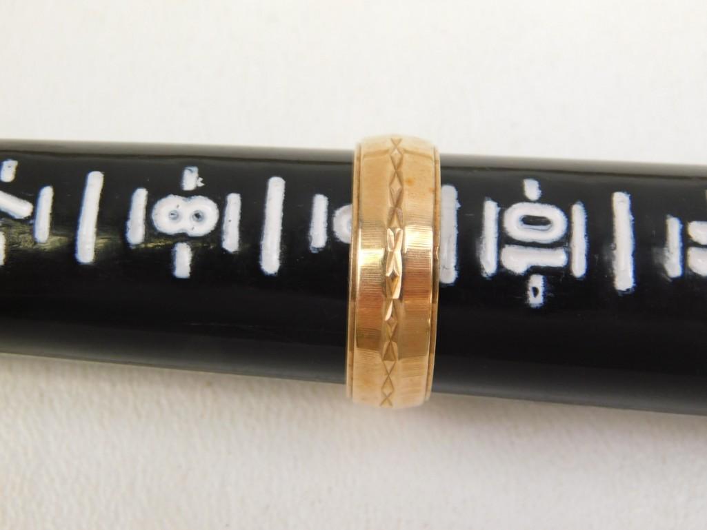 14K Gold Ring or Wedding Band: 14K Gold Ring or Wedding Band Roughly 5.5 gms