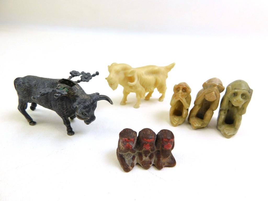 Lot of Vintage Small Animals: Lot of Vintage Small Animals incl the See no evil monkeys