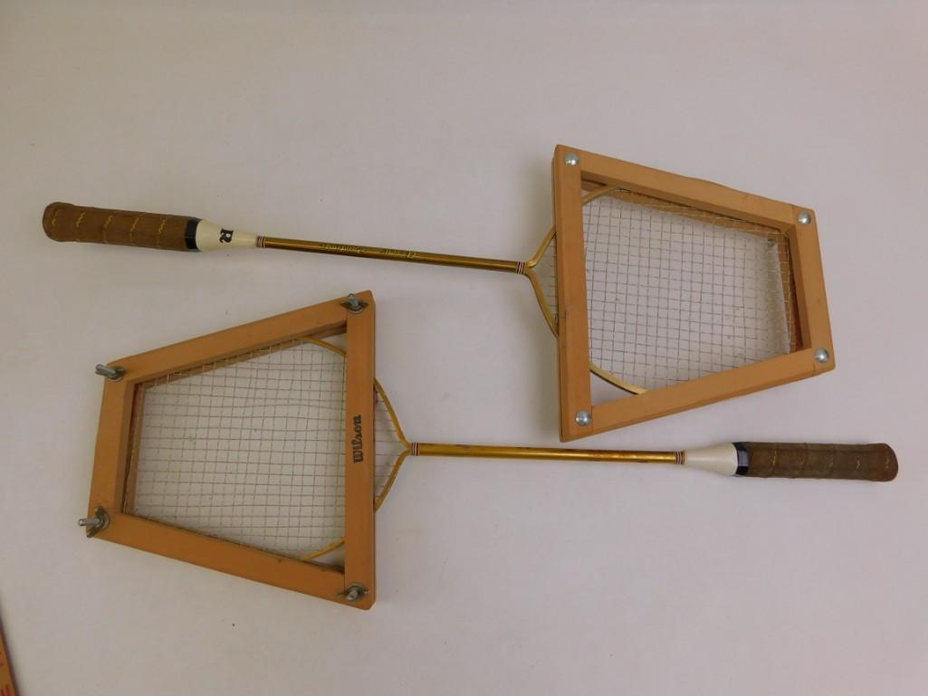 Set of 2 Badminton Rackets: Set of 2 Badminton Rackets Rawlings Arrow