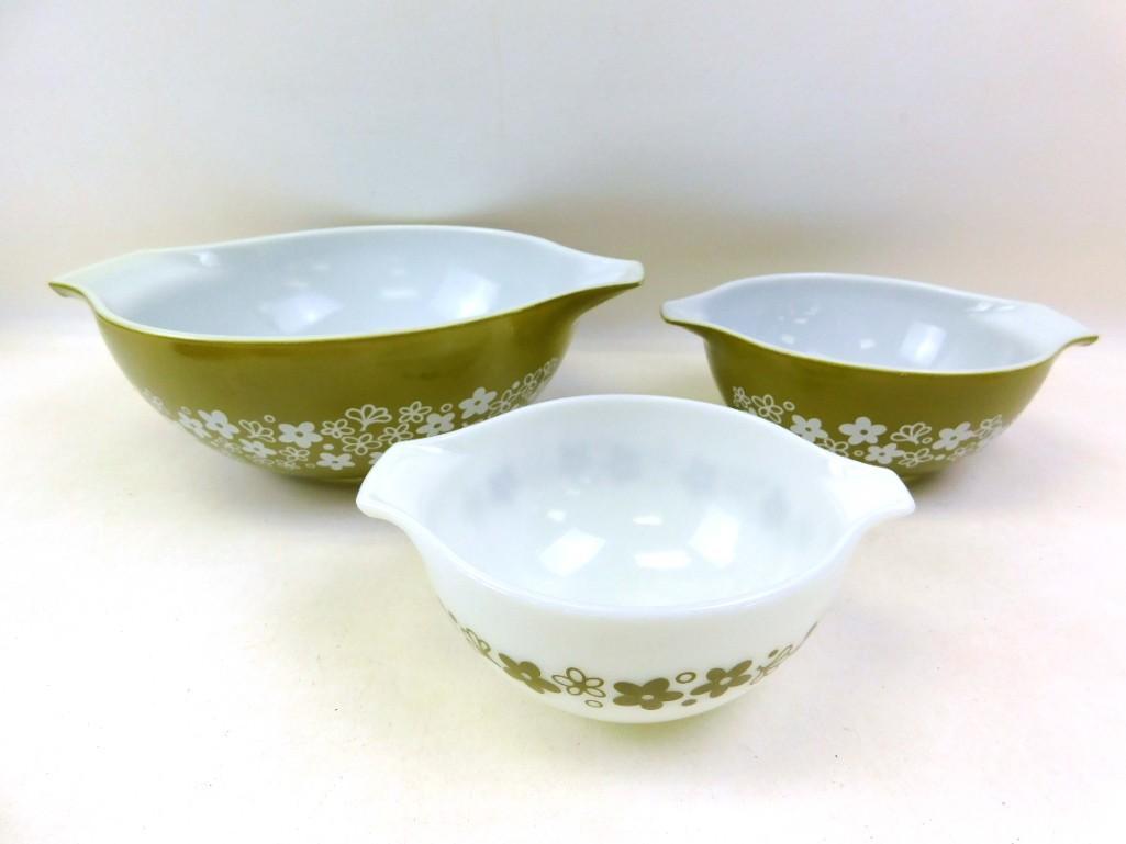3 Pyrex Spring Blossom Cinderella Mixing Bowls Crazy: 3 Pyrex Spring Blossom Mixing Bowls or Nesting Bowls. In this set, the green ones are Crazy Daisy and the smaller white one always has 1 row of the flowers in the pattern