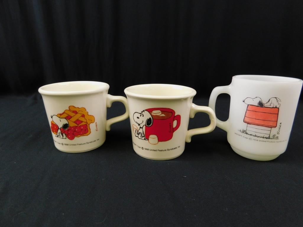 Lot of Peanuts Snoopy Mugs or Cups: Lot of 3 Peanuts Snoopy Mugs or Cups