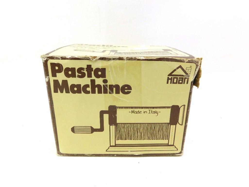 Hoan Pasta Machine in Original Box: Hoan Pasta Machine in Original Box