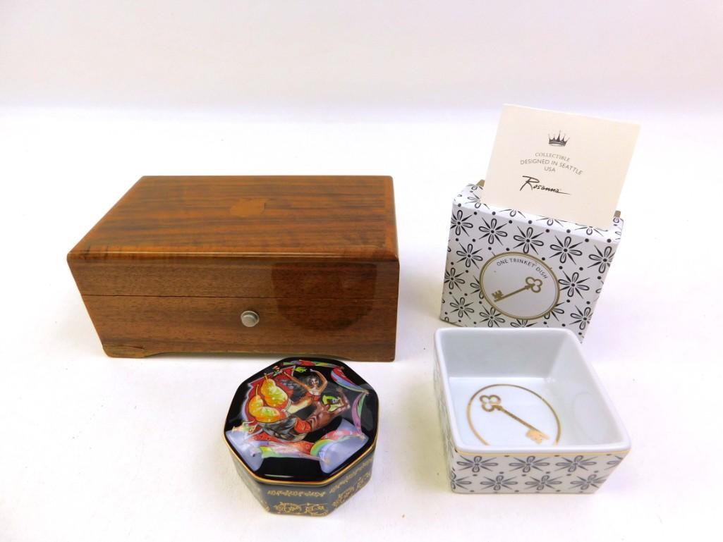 Lot of Trinket Dishes and Music box: Lot of Trinket Dishes and Music box