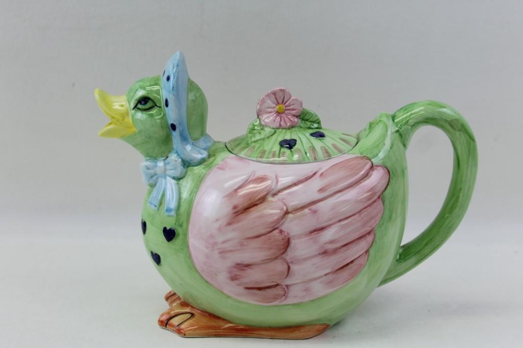 Mann Ceramic Chicken Creamer: Mann Ceramic Chicken Creamer